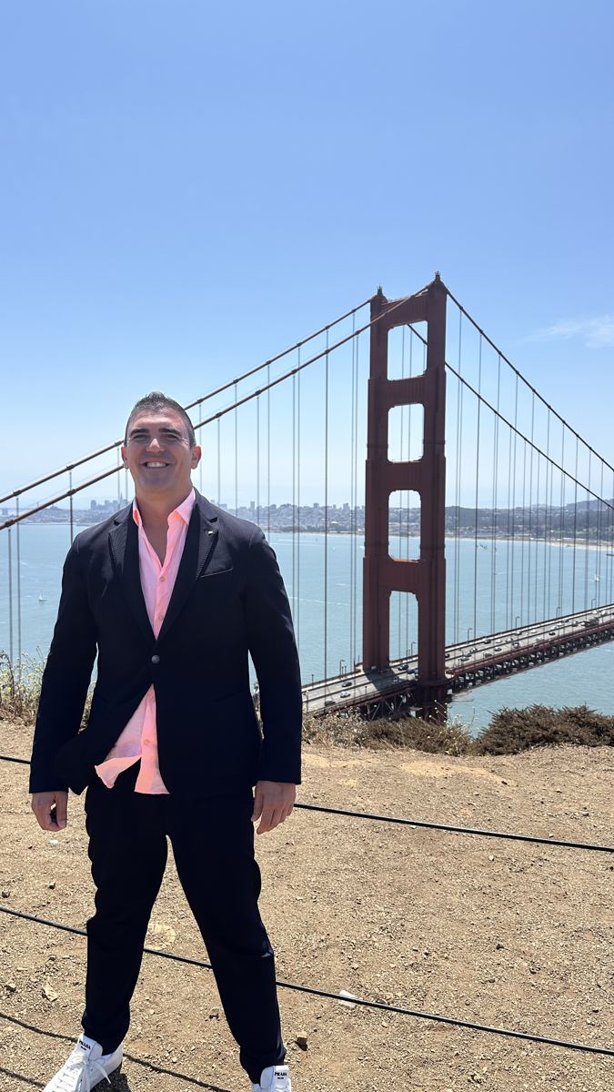 Pedro Ramón en el Golden Gate, San Francisco